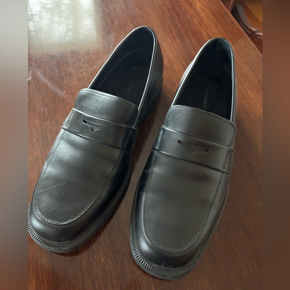 Men's Black Rockport Loafers Size 11M  Wore once Excellent Condition No flaws.